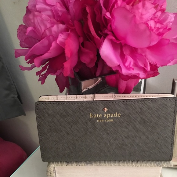 kate spade Handbags - Traded to a new beautiful friend!